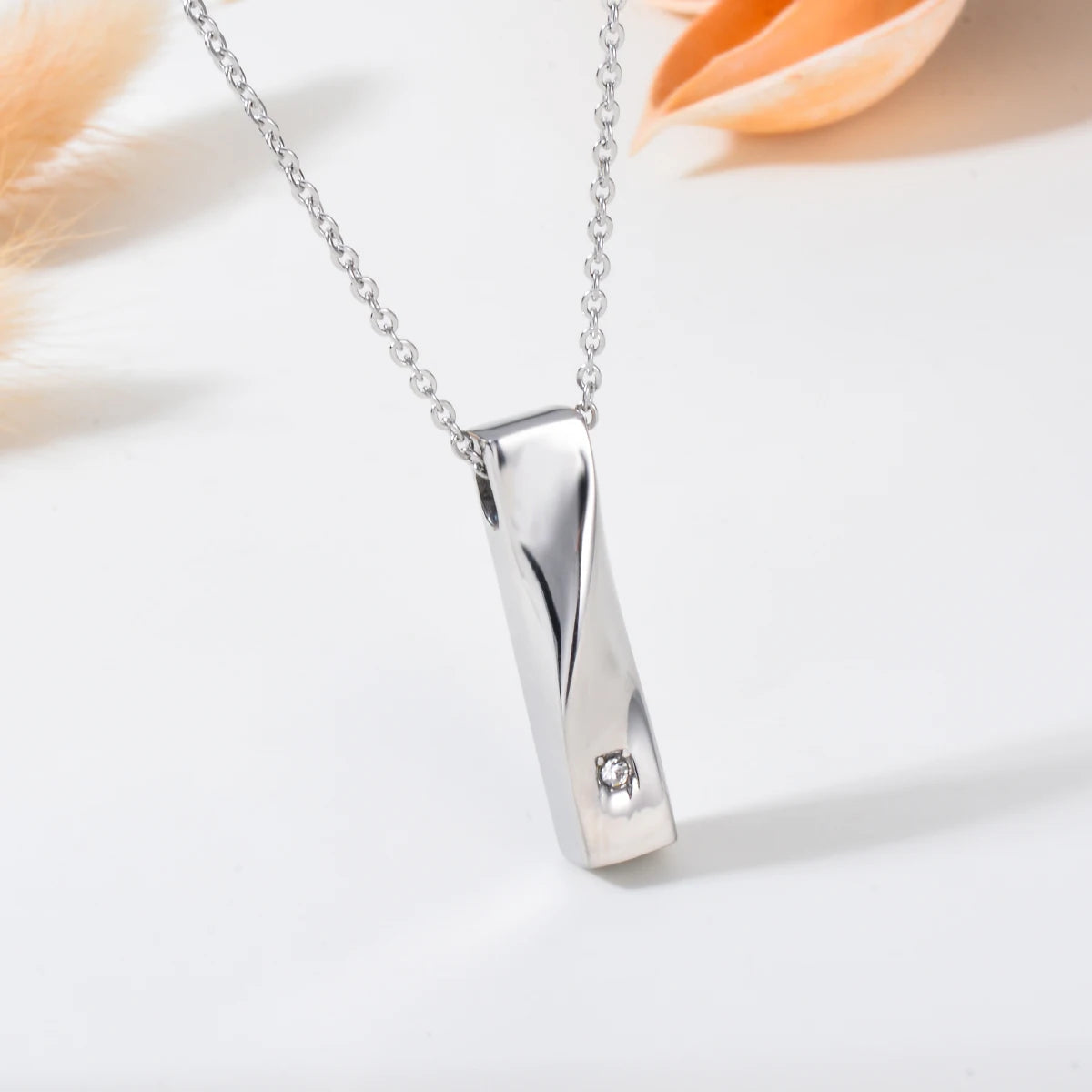 Twisted Cuboid Bar Necklace